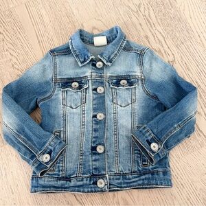 🧥 Zara Girls Classic Denim Jacket – Size 4 (104cm)